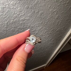 Womans ring